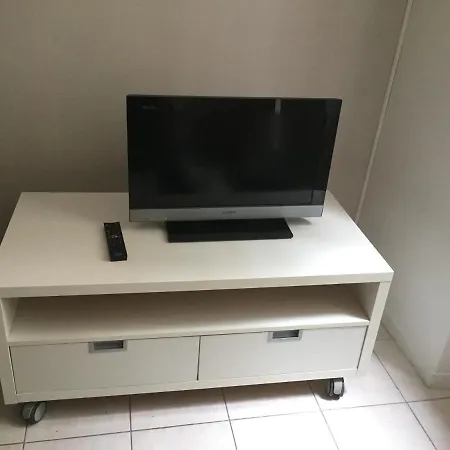 Plein Centre-jusqu'à 4 Personnes-parking Et Petit Déjeuner Inclus Appartement *