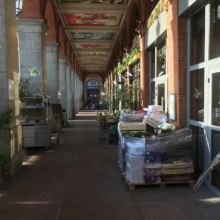 Апартаменты Plein Centre-jusqu'a 4 Personnes-parking Et Petit Dejeuner Inclus *