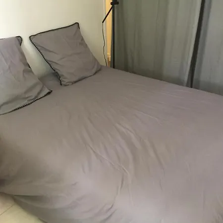 Plein Centre-jusqu'a 4 Personnes-parking Et Petit Dejeuner Inclus * Тулуза